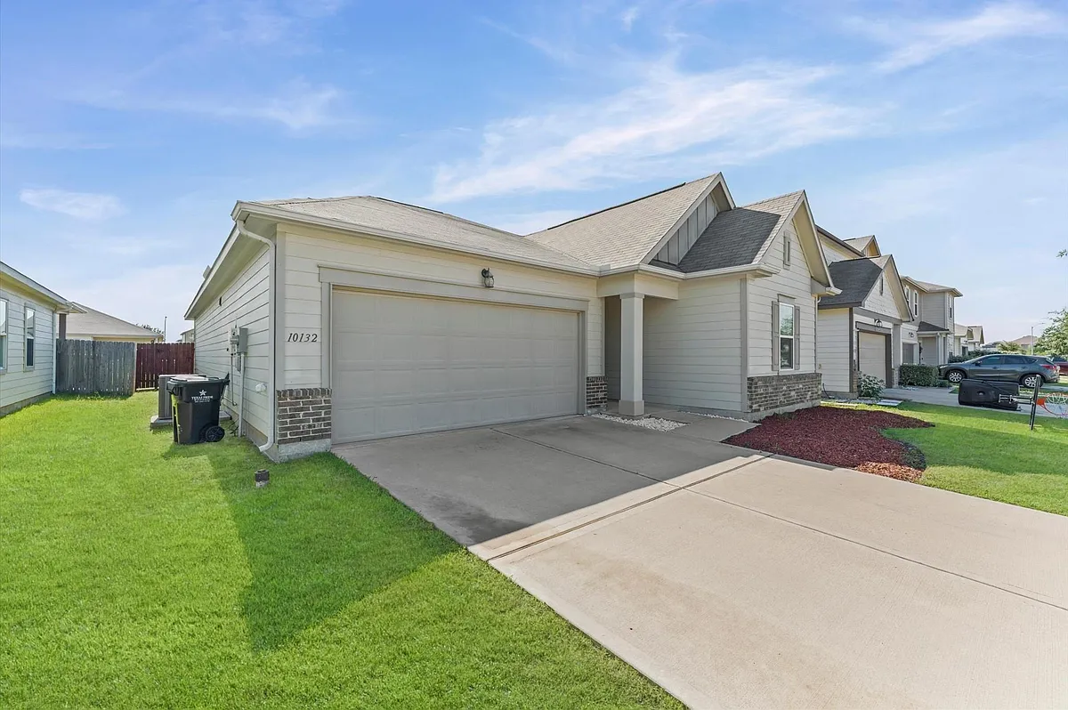 Building Photo - 10132 Pappas Dr