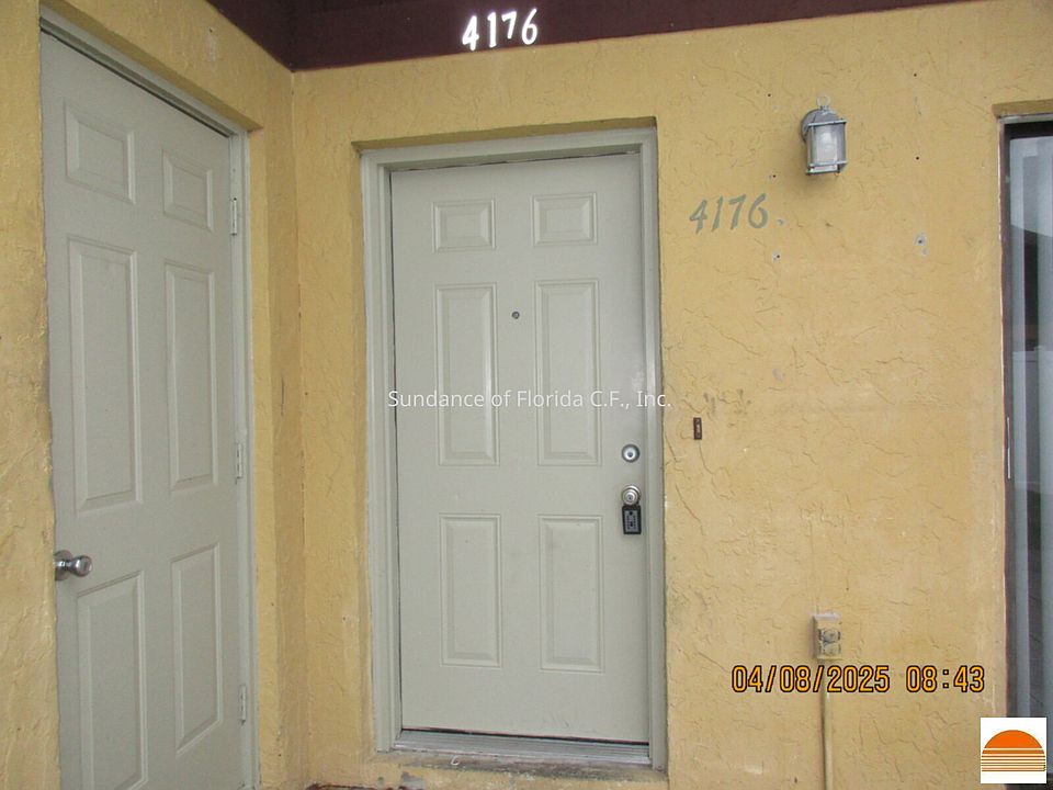 1st image of 4176 Corsair Ave