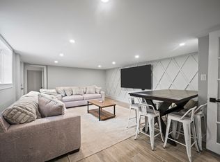 117 Roosevelt Blvd #2, Long Beach, NY 11561