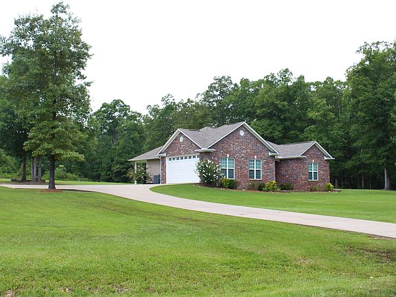 4th image of 352 Mackenzie Dr