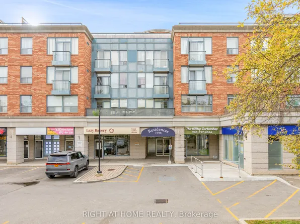 7398 Yonge St #107A, Vaughan, ON L4J 8J2