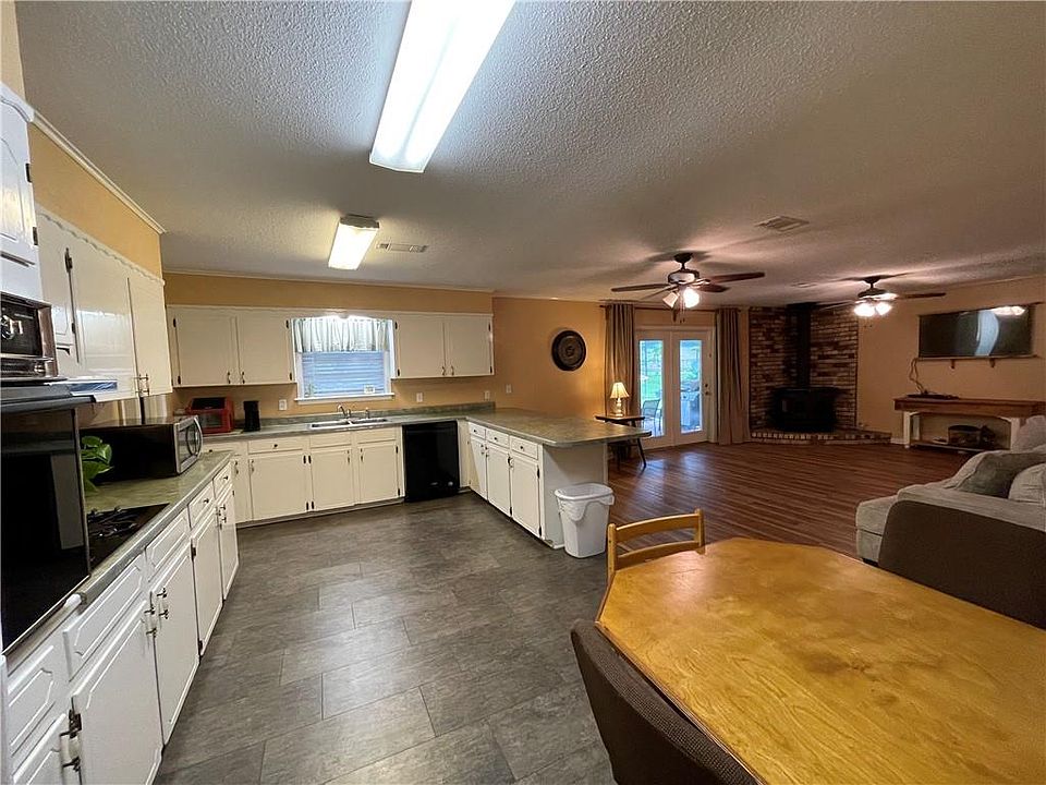 352 Ridgewood Dr, Pineville, LA 71360 Zillow