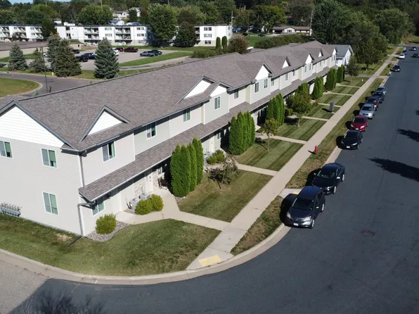 2332 Peters Dr, Eau Claire, WI 54703