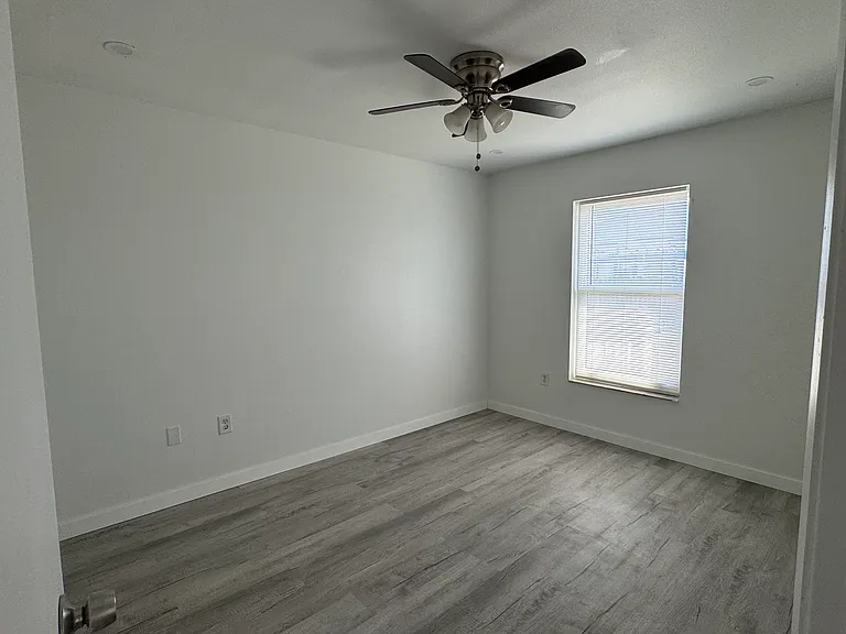 6428 Hamlet Dr #A — Photo 22