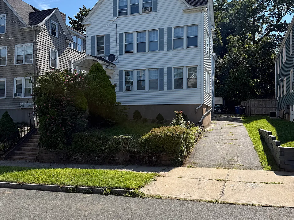 257 Sheffield Ave