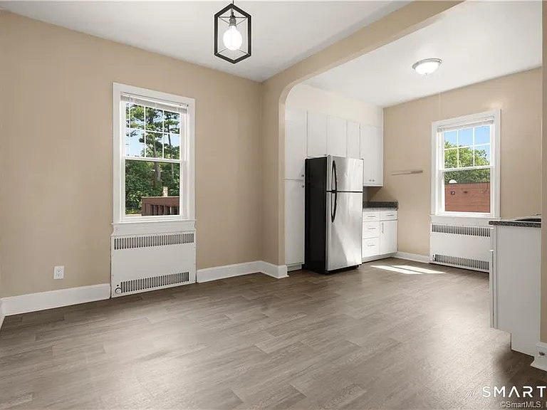 684 Farmington Ave #B6 — Photo 11