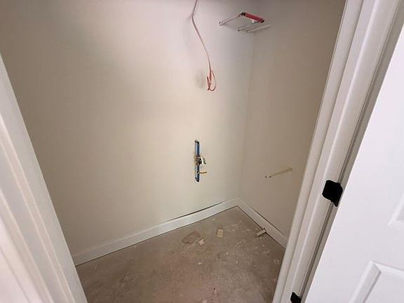 3rd image of 677 Clyde Cole Rd