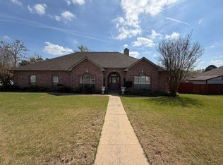 224 Country Club Pkwy, Maumelle, AR 72113