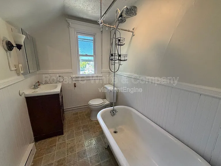 179 Maple St #3 — Photo 9