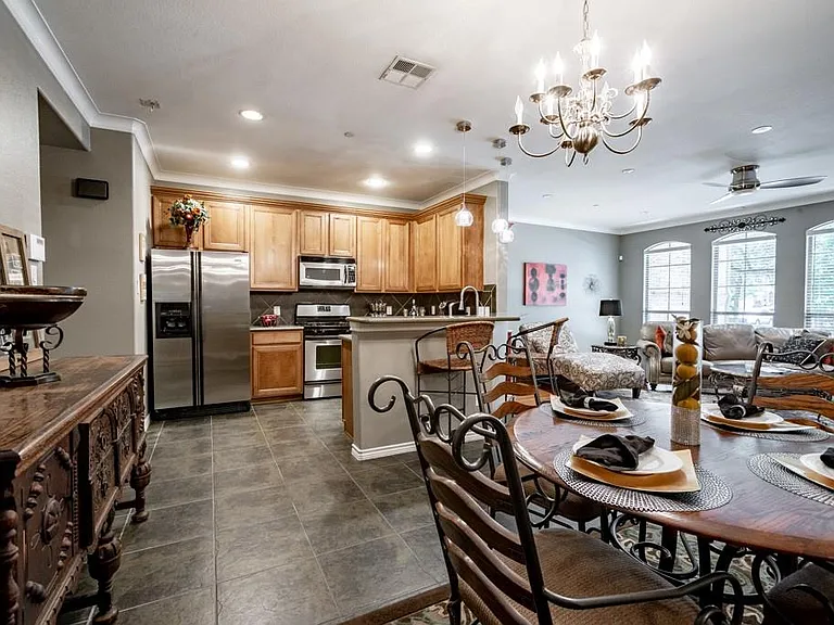 6868 Firenze Ln — Photo 26