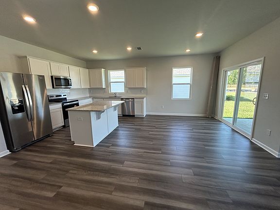 2nd image of 539 Coronado Ave
