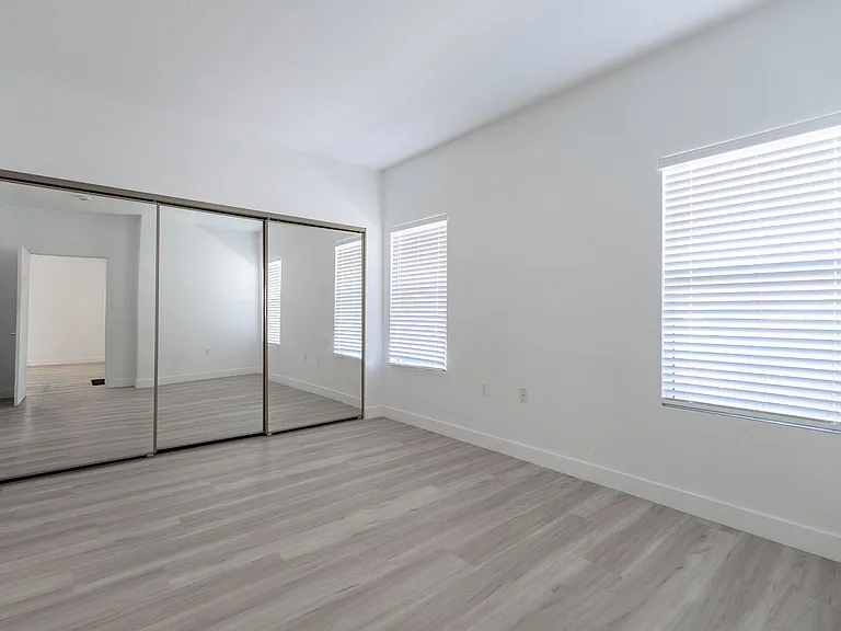 10245 S Maryland Pkwy #1212 — Photo 25