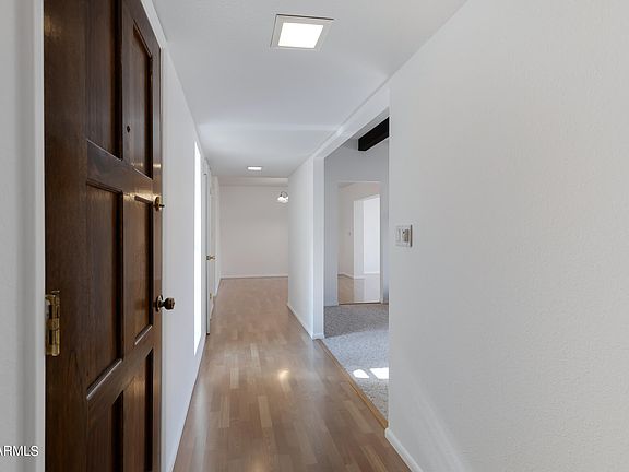 5th image of 1008 E LAGUNA Drive