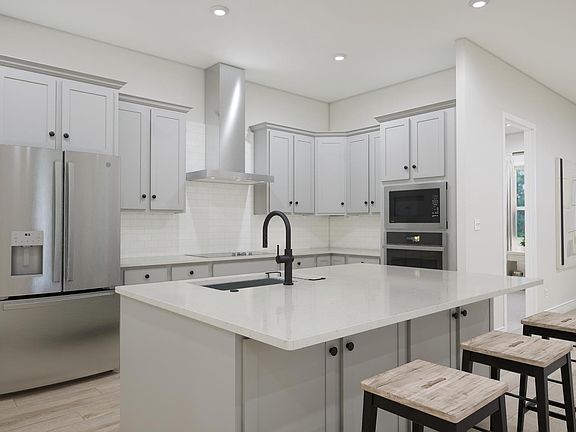 5th image of 25597 Red Cherry Dr