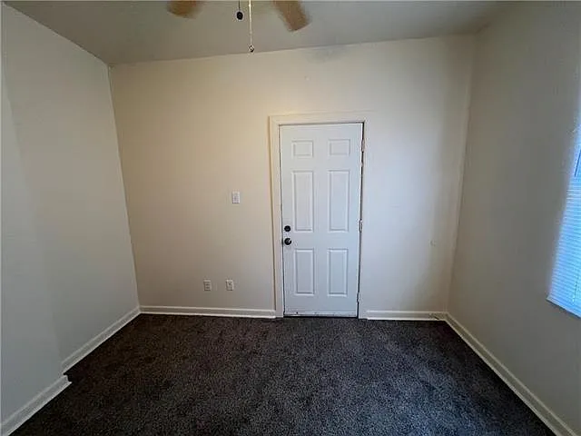 2510 Saint Anthony St — Photo 11