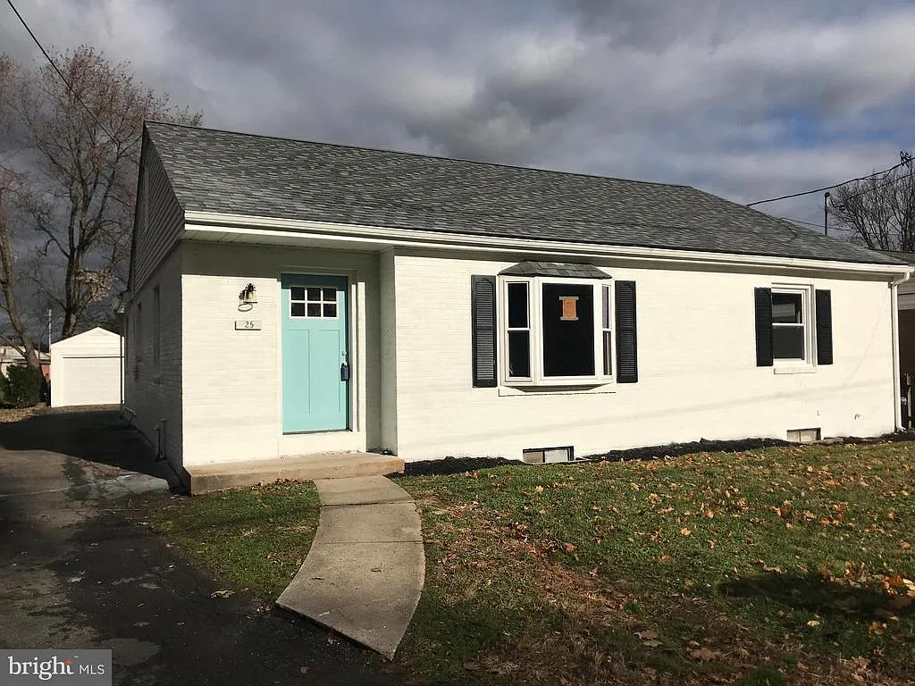 25 Princess Ave photo 1