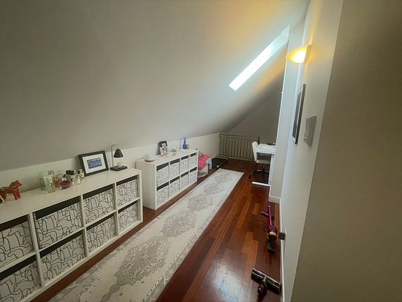 4th image of 1116 N Wood St APT 3R