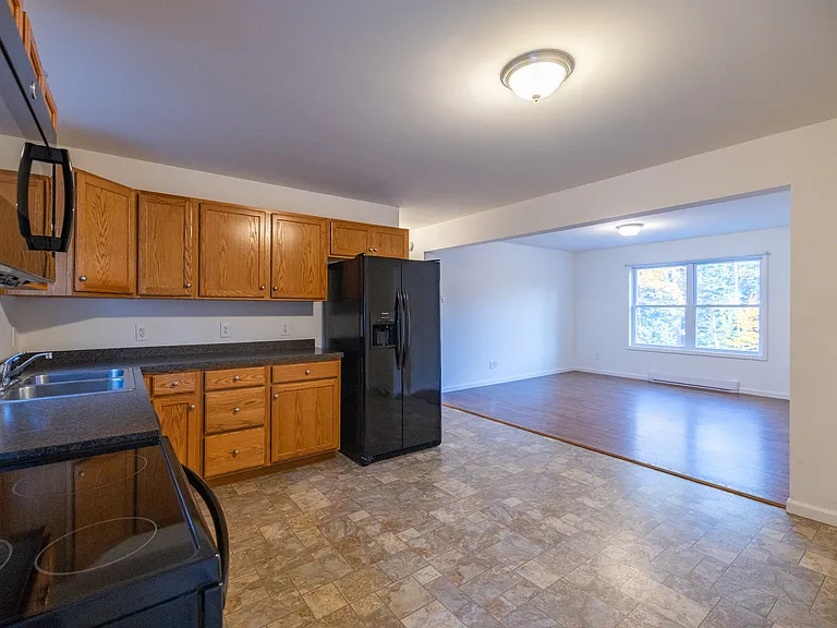 95 Portland Way #2 — Photo 4