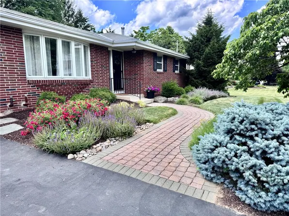 5334 Egypt Rd N, Whitehall Township, PA 18059