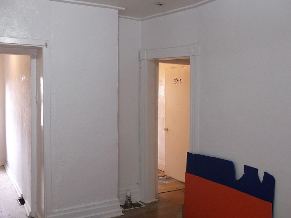 1st image of 325 Chestnut St #3