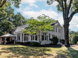 5200 Sardis Rd, Charlotte, NC 28270