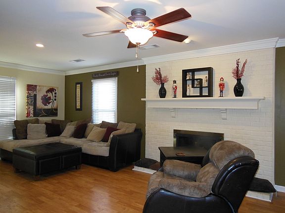 3rd image of 7988 Sunny Creek Dr