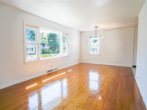 2nd image of 217 Delray Ave