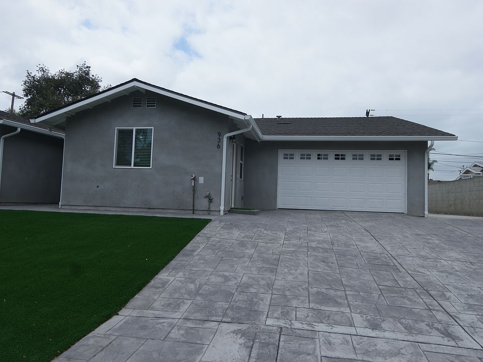 1st image of 936 Calle Pensamiento #A