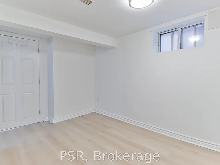329 Vaughan Rd #LOWER — Photo 20