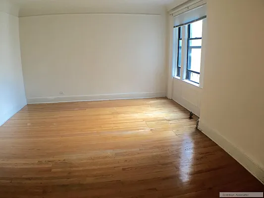 Rented by Sovereign Associates | media 4