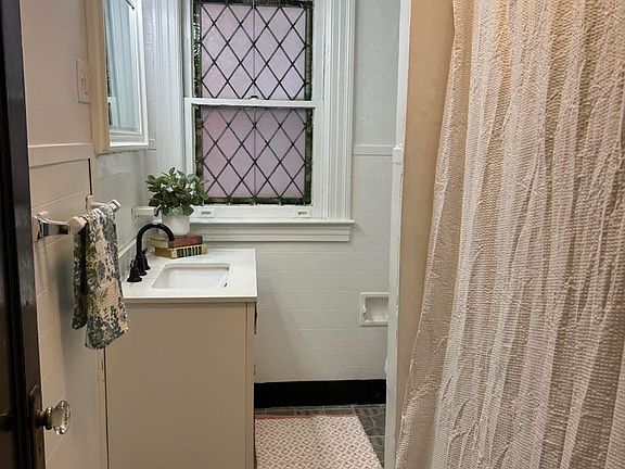 2nd image of 22 Park Ave #1