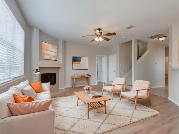 4629 Indian Rock Dr, Fort Worth, TX 76244