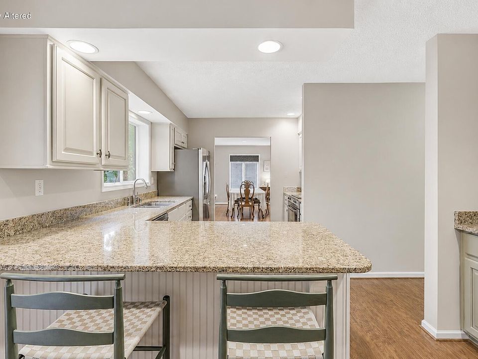 3504 Cheddington Ln, Lexington, KY 40502 | MLS #26008969 | Zillow