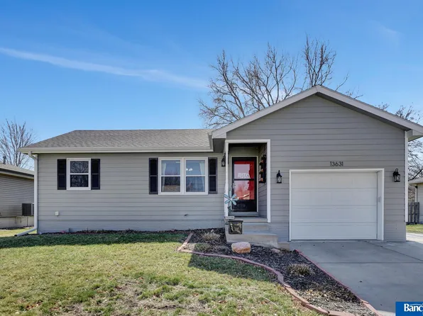13631 Guildford St, Waverly, NE 68462