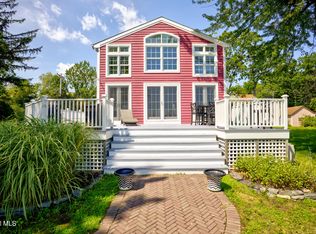 11 Lake Ave, Malta, NY 12020