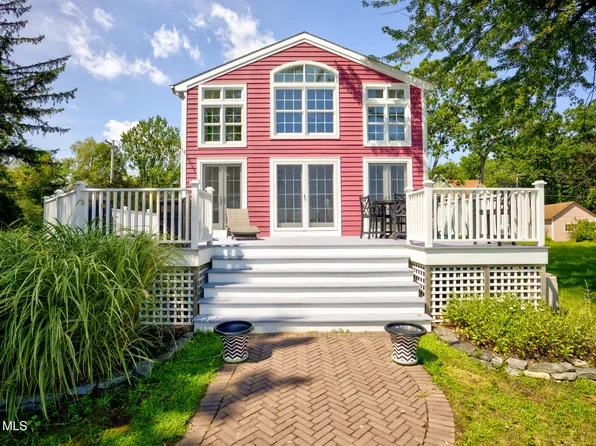 11 Lake Avenue, Malta, NY 12020