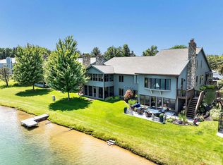 1650 Lake Largo Dr, Green Bay, WI 54311