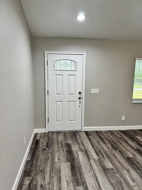 3 bed, 1628 sqft, $1,950 — Photo 2