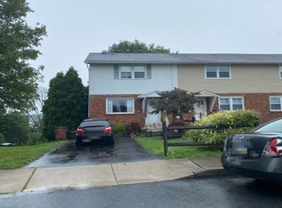 3322 S Front St, Whitehall, PA 18052