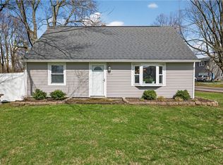 1214 Cold Springs Rd, Liverpool, NY 13088