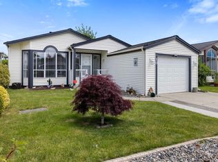 2345 Cranley Dr #10, Surrey, BC V4A 9G5