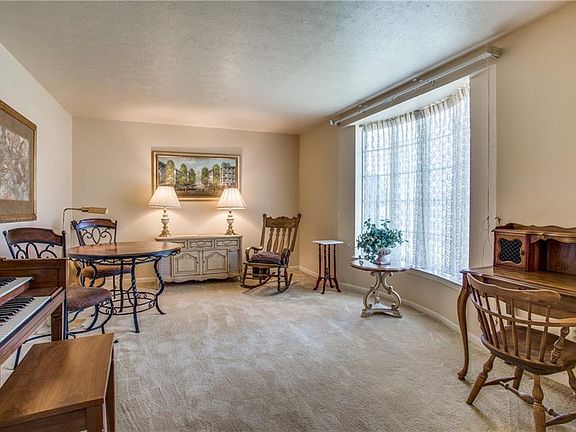 5th image of 1320 Academy Dr