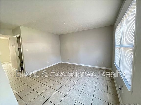 4th image of 4959 Galveston Dr APT B
