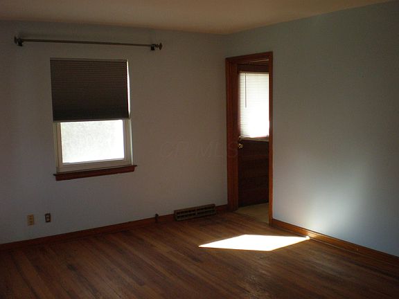 3rd image of 3497 Homecroft Dr