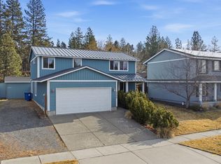 2500 NW Summerhill Dr, Bend, OR 97703