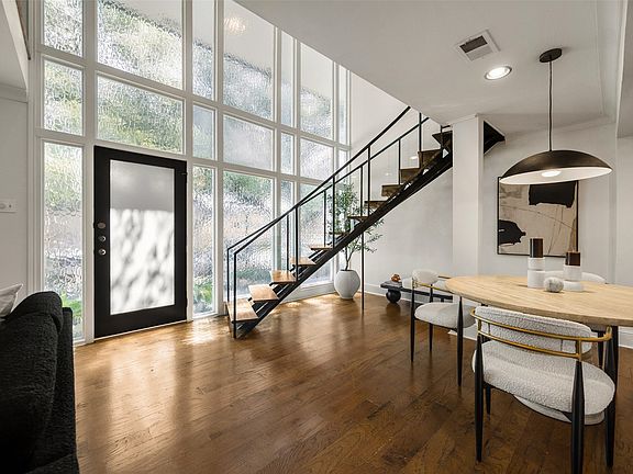 5th image of 10221 Regal Oaks Dr #10221