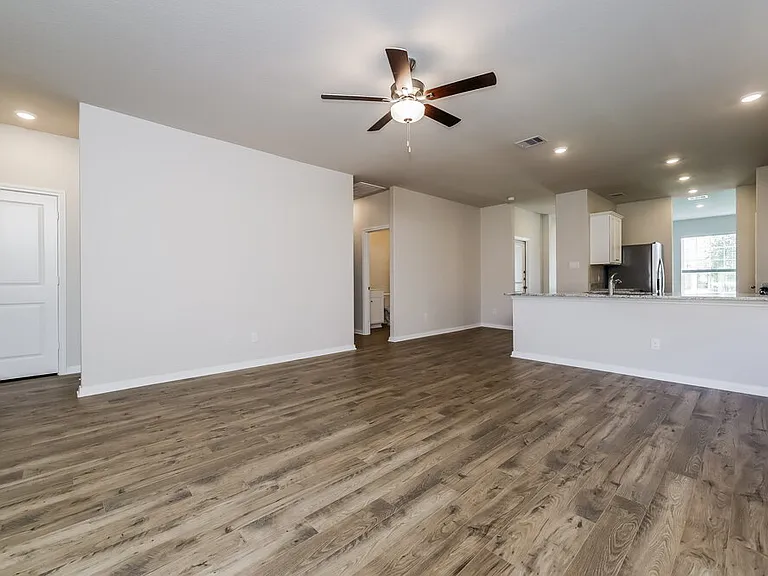 16431 Honeysuckle Hill Dr — Photo 6