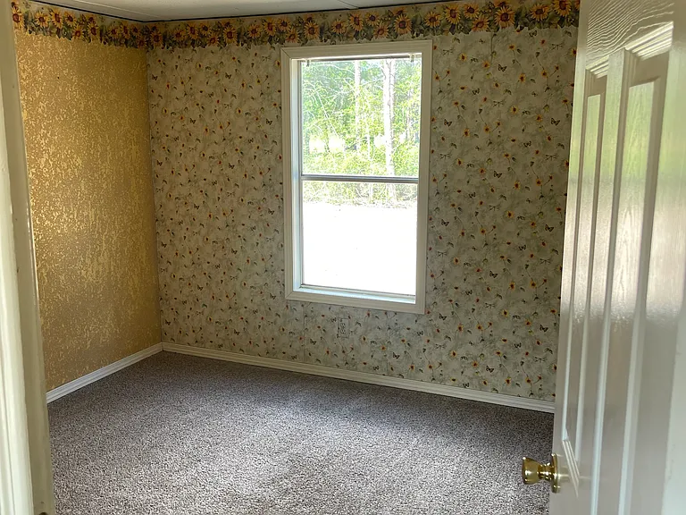 221 Meteyard Ln — Photo 11