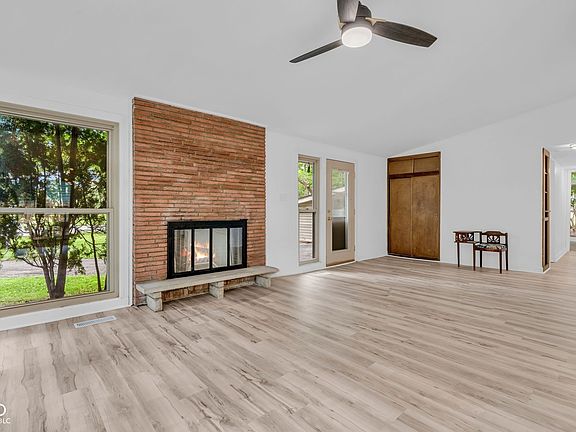 4th image of 9105 N Washington Blvd