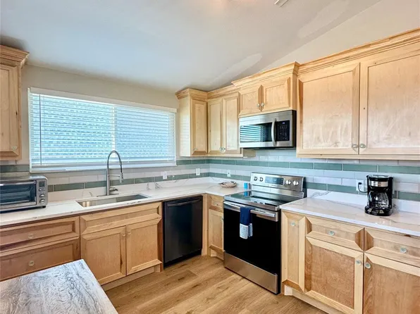 12908 John Reynolds Rd, Galveston, TX 77554